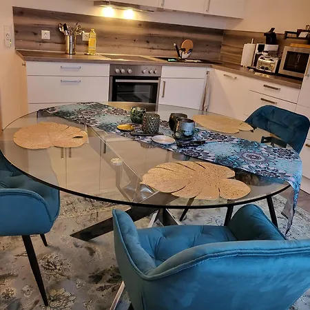 Lounge 3 Mit 2 Schlafzimmern Coblenza